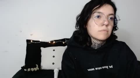 Snapshot of lannie_gonzales chatting on January 17, 9:28 pm LANNIE online show from January 17, 9:28 pm