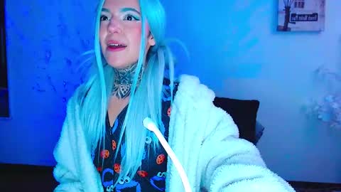 Snapshot of lannie_gonzales chatting on September 9, 5:02 pm LANNIE online show from September 9, 5:02 pm