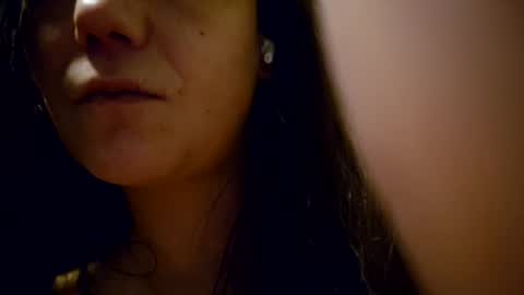Snapshot of laraa333 chatting on January 9, 1:50 am Little online show from January 9, 1:50 am