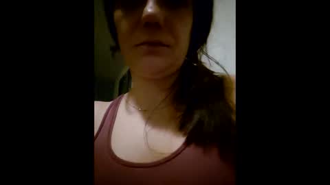 Snapshot of laraa333 chatting on February 25, 10:31 pm Little online show from February 25, 10:31 pm