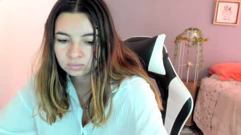 Lara online show from June 14, 2:28 pm
