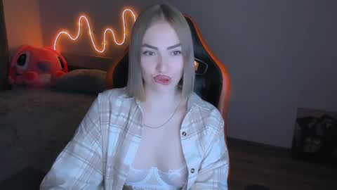 LaraKrein lk online show from April 7, 5:59 pm