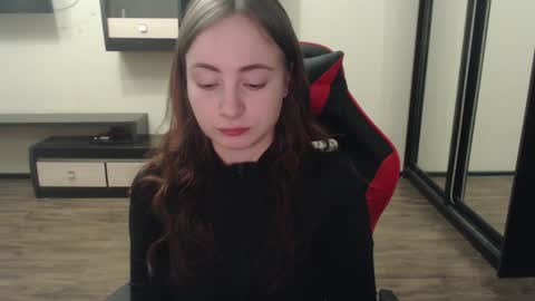 Laralianna online show from February 5, 5:43 pm