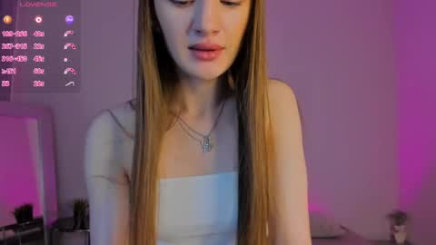 MY NAME IS LILY online show from March 11, 1:05 am