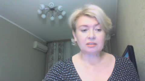 Snapshot of laramrs chatting on October 4, 4:00 pm laramrs online show from October 4, 4:00 pm