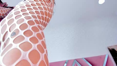 Lara Murphy online show from September 9, 7:35 pm