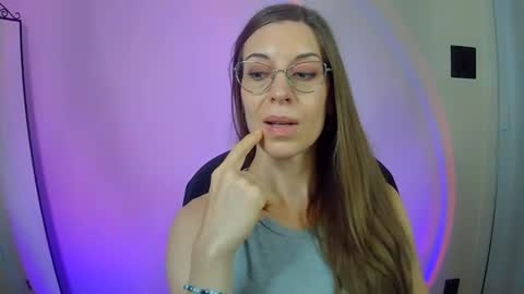 larawintersxxx online show from October 30, 10:33 pm