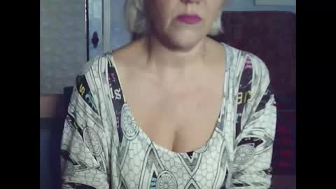 Snapshot of larisaq4ugo24 chatting on February 7, 7:29 am larisaq4ugo24 online show from February 7, 7:29 am