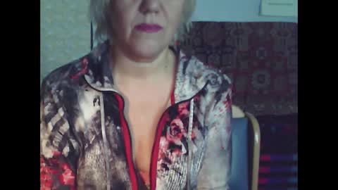 Snapshot of larisaq4ugo24 chatting on March 1, 8:23 am larisaq4ugo24 online show from March 1, 8:23 am