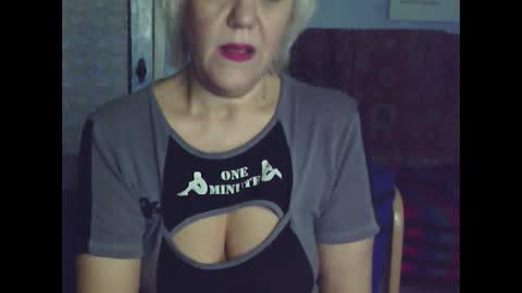 Snapshot of larisaq4ugo24 chatting on February 2, 8:13 am larisaq4ugo24 online show from February 2, 8:13 am