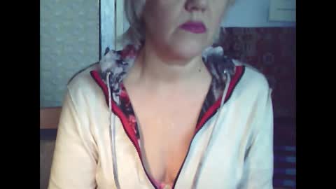 Snapshot of larisaq4ugo24 chatting on March 2, 7:32 am larisaq4ugo24 online show from March 2, 7:32 am