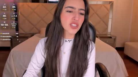 Larisa Smirnov online show from January 11, 5:01 am