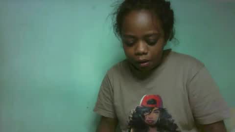 Snapshot of larissa645771 chatting on September 27, 8:54 am larissa645771 online show from September 27, 8:54 am