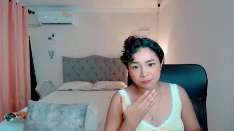 Larissas online show from November 21, 9:28 pm