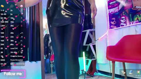 Snapshot of latex_rose_daniels chatting on March 5, 2:34 pm ROSE online show from March 5, 2:34 pm