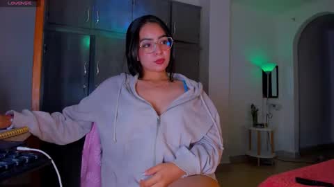 Snapshot of latin_gabby chatting on October 1, 11:42 pm Gabby online show from October 1, 11:42 pm