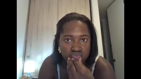 latina033 online show from March 7, 12:39 am