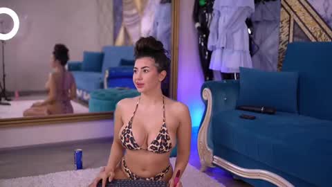 Latina online show from March 3, 6:42 pm