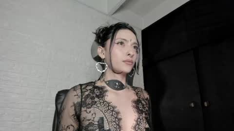 Laura Switch Girl online show from April 27, 4:31 am