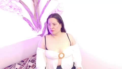     online show from May 16, 12:48 pm