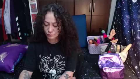  Wen  online show from October 30, 5:58 pm