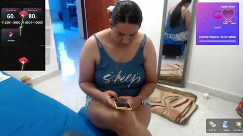 laura_foxx2379 online show from June 5, 4:02 pm