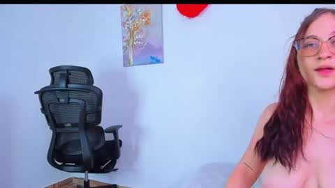 LauraIvy online show from July 17, 2:32 pm