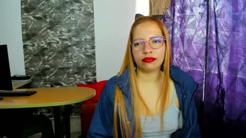 LARA online show from January 17, 6:33 pm