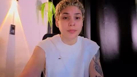 Laura Rose online show from July 25, 5:53 pm