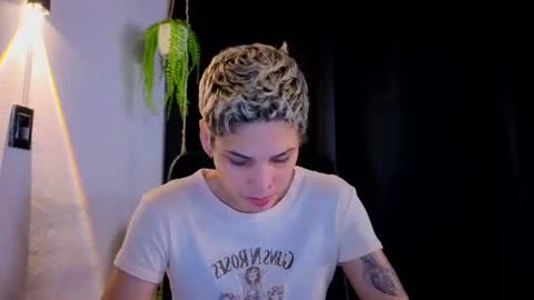 Laura Rose online show from July 23, 1:58 am