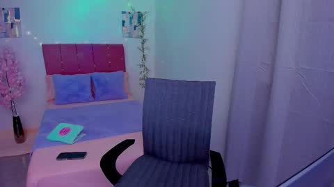 Laura Rose online show from September 22, 12:53 am