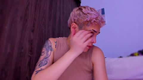 Laura Rose online show from December 23, 4:49 am