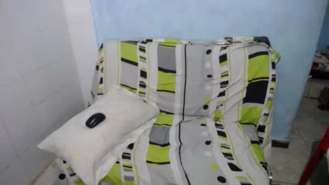 laura_sofia23 online show from December 20, 11:31 pm