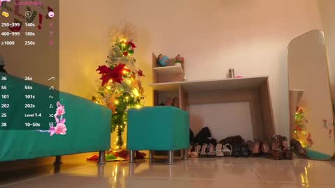 Snapshot of laura_zans_ chatting on December 2, 11:33 am Laura Zans I am sensual goddes and i was born for loveworshipping and enjoyment. online show from December 2, 11:33 am