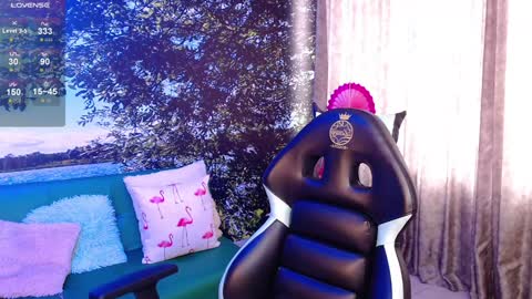 Hello LauraVega   Ill be back on 1212 online show from December 21, 2:04 pm