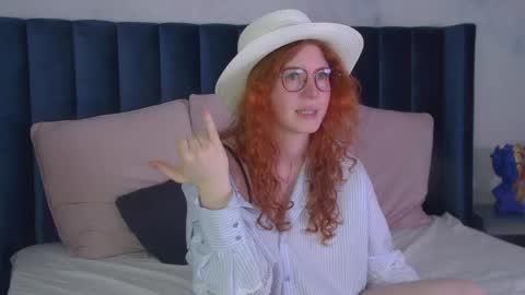 Laura online show from May 31, 4:35 pm