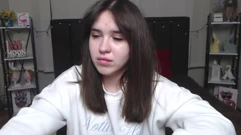 LauraHlot online show from February 9, 4:25 am