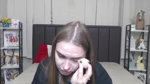 LauraHlot online show from November 26, 7:37 pm