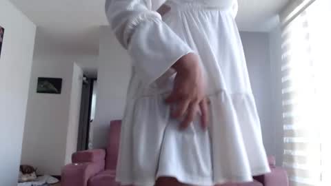 Snapshot of lauramcdowell_ chatting on March 9, 5:49 pm Laura online show from March 9, 5:49 pm
