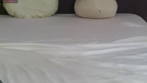 Snapshot of lauramirage chatting on September 9, 1:33 pm LauraMirage online show from September 9, 1:33 pm
