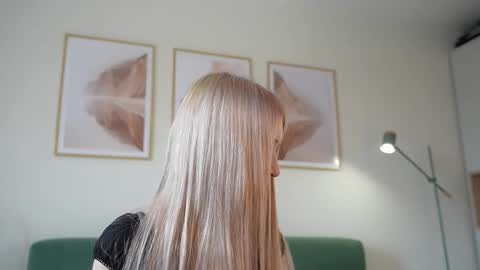 Snapshot of lauramusk chatting on September 18, 8:46 am Laura online show from September 18, 8:46 am