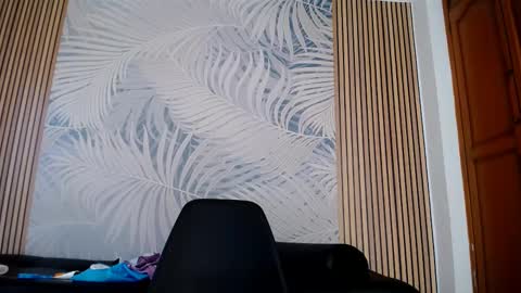 Snapshot of laurarossi_nova chatting on February 17, 2:28 pm Laura online show from February 17, 2:28 pm
