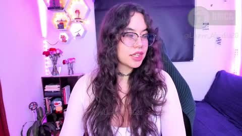 Snapshot of lauren_afrodita chatting on February 5, 7:39 am Im Lauren independent model online show from February 5, 7:39 am
