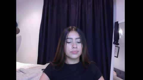 Lauren Clauz online show from November 20, 12:00 am