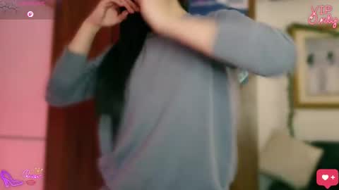 Lauren online show from March 27, 3:30 am