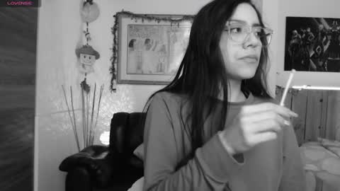 Lauren online show from January 8, 1:53 am