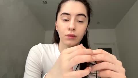 laurenadupuy online show from June 17, 1:34 pm