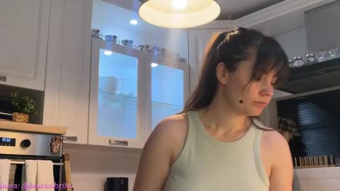 Lauren Brite online show from April 3, 5:33 pm