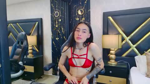 Lauren online show from April 11, 7:45 am