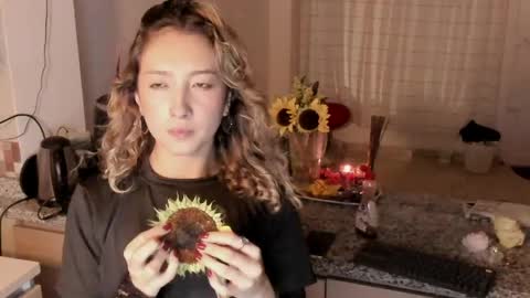 laurenn_111 online show from May 27, 2:19 am